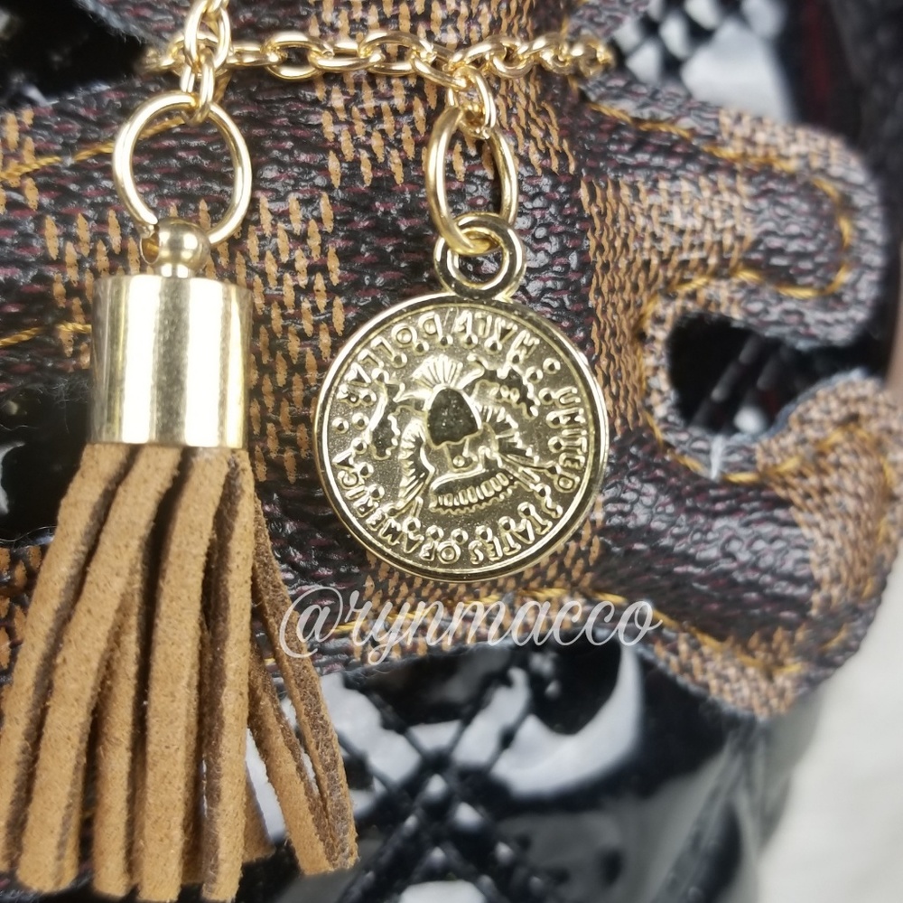 Brown Leather Teddy Bear Tassel Keyring - Picture 4 of 8